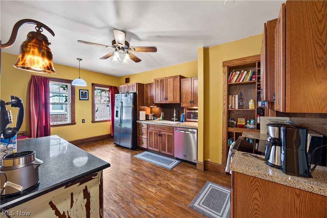 2596 Shaker Road Cleveland Heights OH 44118