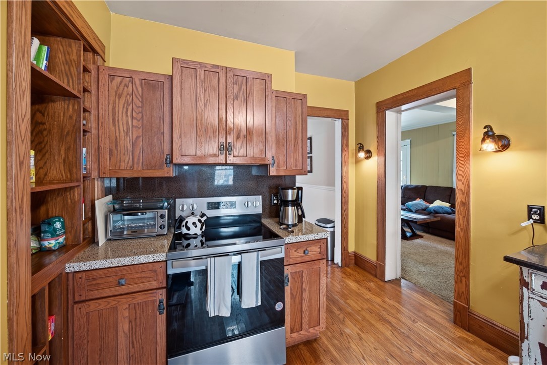 2596 Shaker Road Cleveland Heights OH 44118