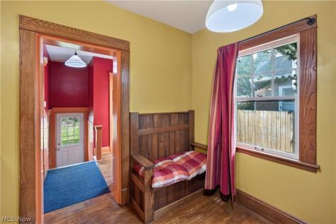 2596 Shaker Road Cleveland Heights OH 44118