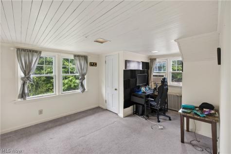 2596 Shaker Road Cleveland Heights OH 44118