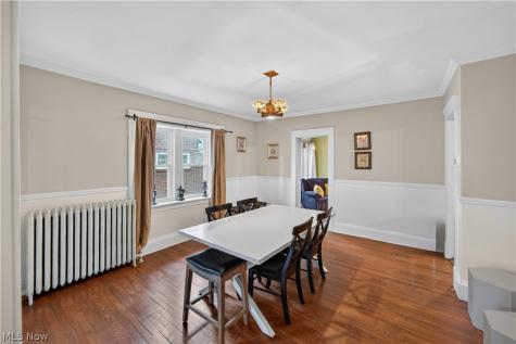 2596 Shaker Road Cleveland Heights OH 44118