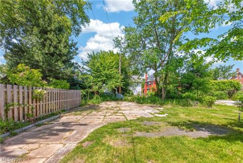 11015 Wade Park Avenue Cleveland OH 44106