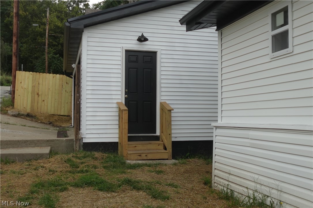 215 Isabelle Street Brilliant OH 43913