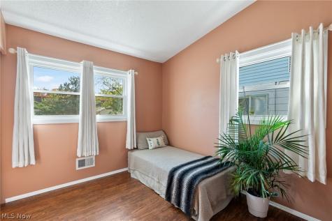 1160 Carnegie Avenue Akron OH 44314