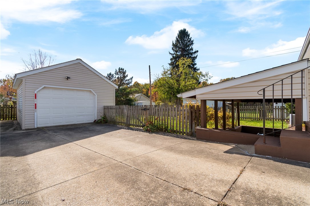 1160 Carnegie Avenue Akron OH 44314
