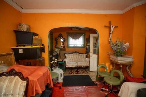 10927 Grantwood Avenue Cleveland OH 44108