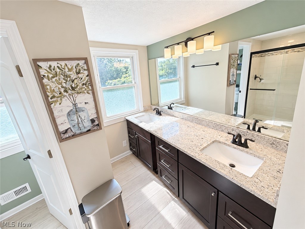 278 Ridgeview Drive Seven Hills OH 44131