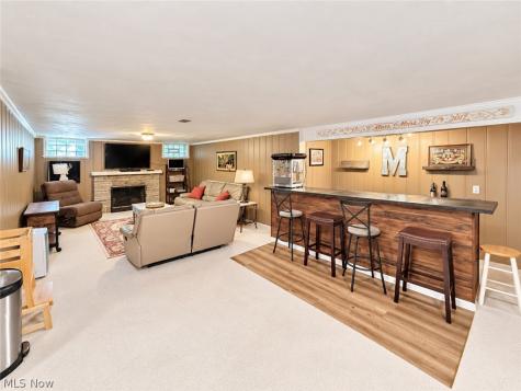 278 Ridgeview Drive Seven Hills OH 44131