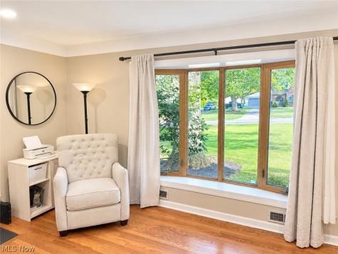 278 Ridgeview Drive Seven Hills OH 44131