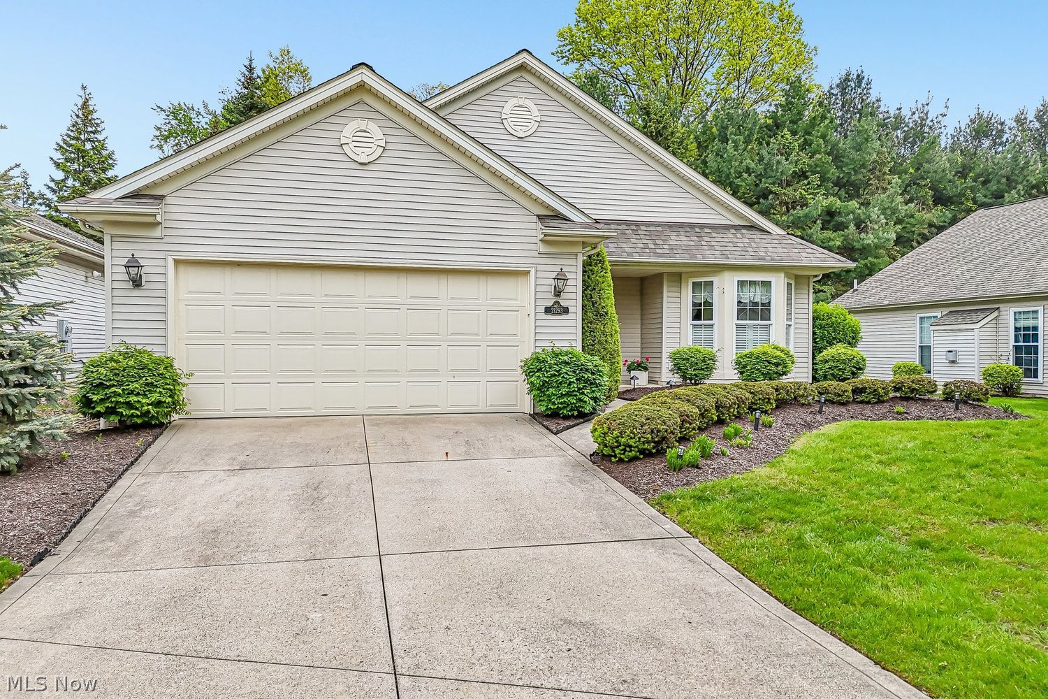 21293 Woodview Circle Strongsville OH 44149