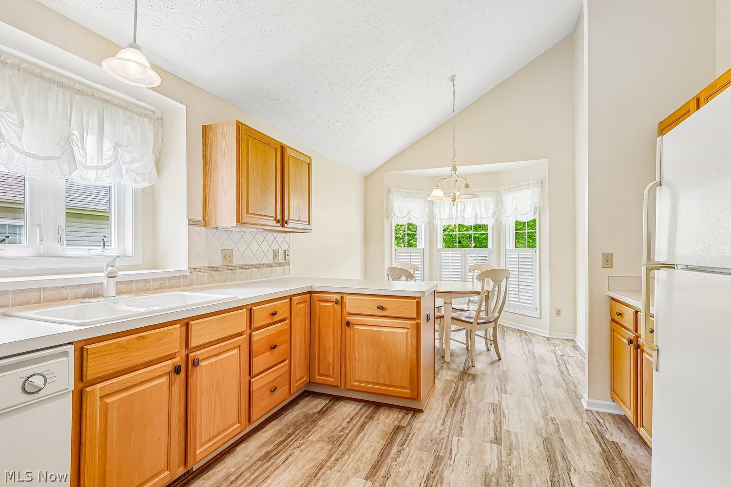 21293 Woodview Circle Strongsville OH 44149