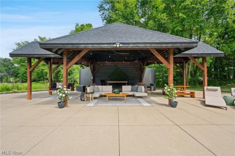 2245 Thoroughbred Drive Wadsworth OH 44281