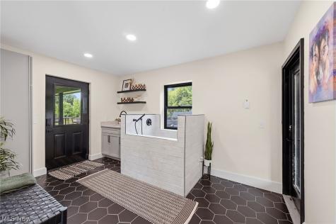 2245 Thoroughbred Drive Wadsworth OH 44281