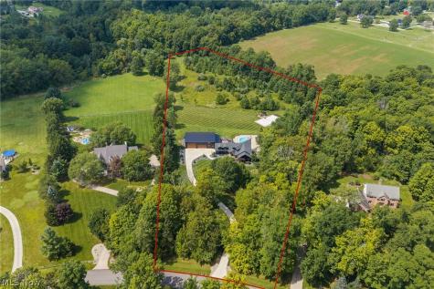 2245 Thoroughbred Drive Wadsworth OH 44281