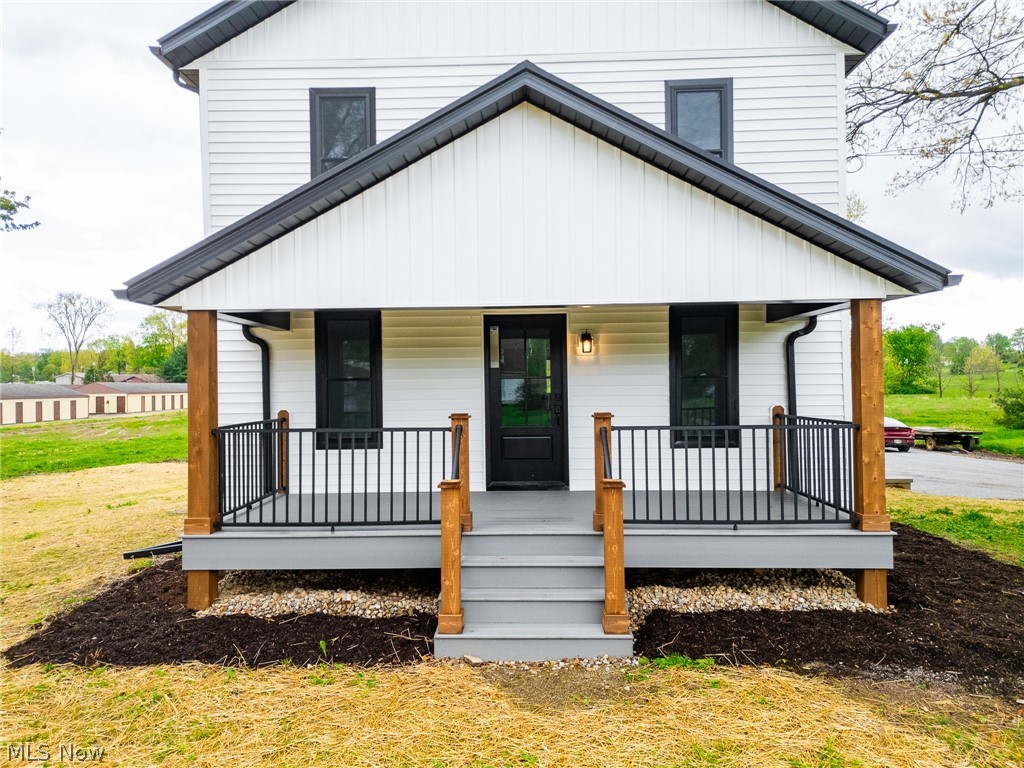 7437 E Lincoln Way Apple Creek OH 44606