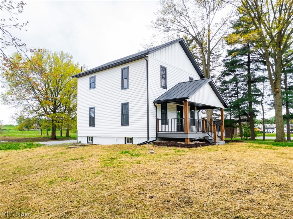 7437 E Lincoln Way Apple Creek OH 44606
