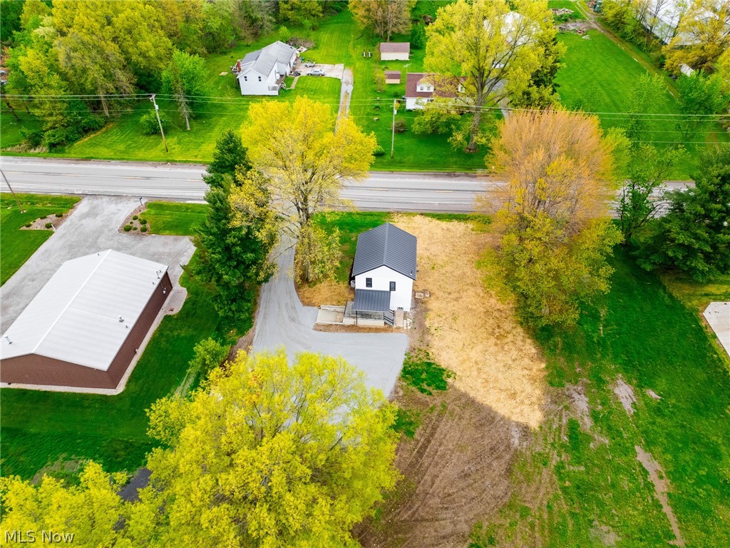 7437 E Lincoln Way Apple Creek OH 44606