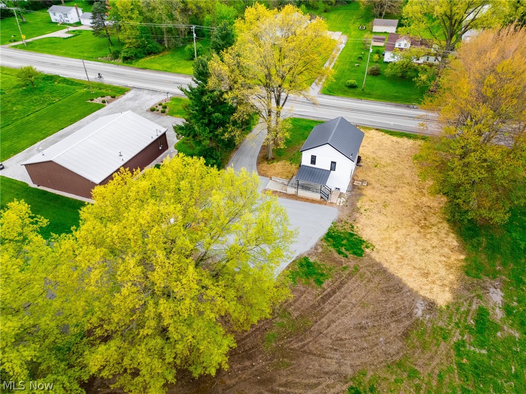 7437 E Lincoln Way Apple Creek OH 44606