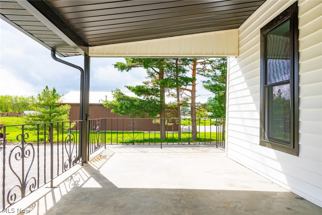 7437 E Lincoln Way Apple Creek OH 44606