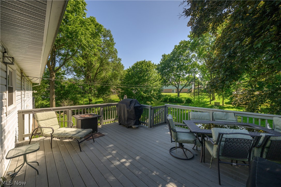 1300 Hyacinth Drive NE North Canton OH 44720