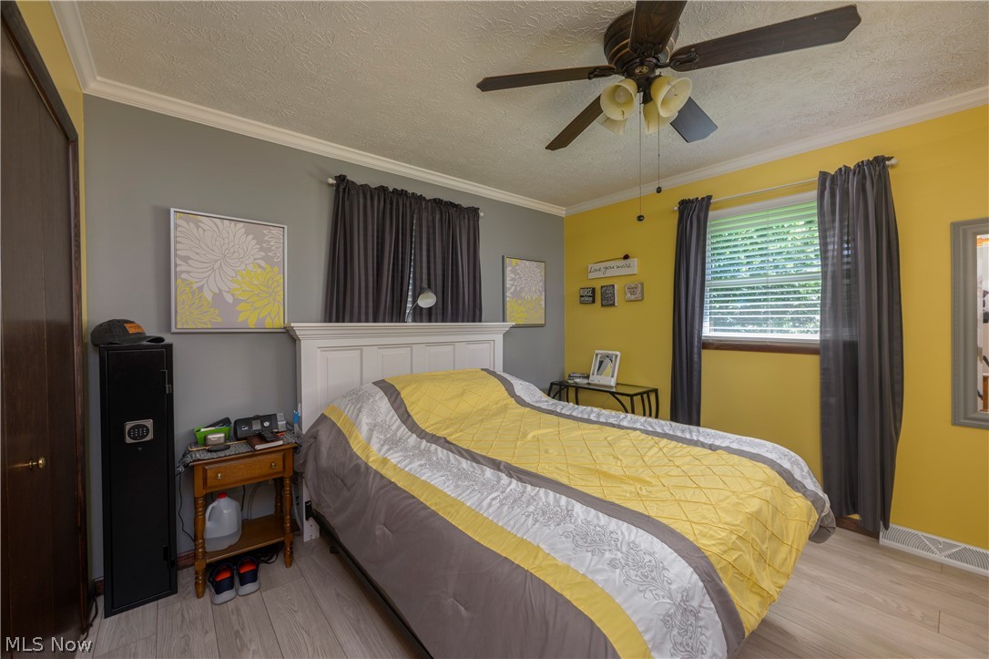 1300 Hyacinth Drive NE North Canton OH 44720