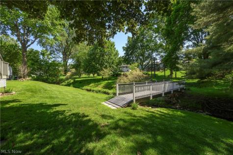 1300 Hyacinth Drive NE North Canton OH 44720