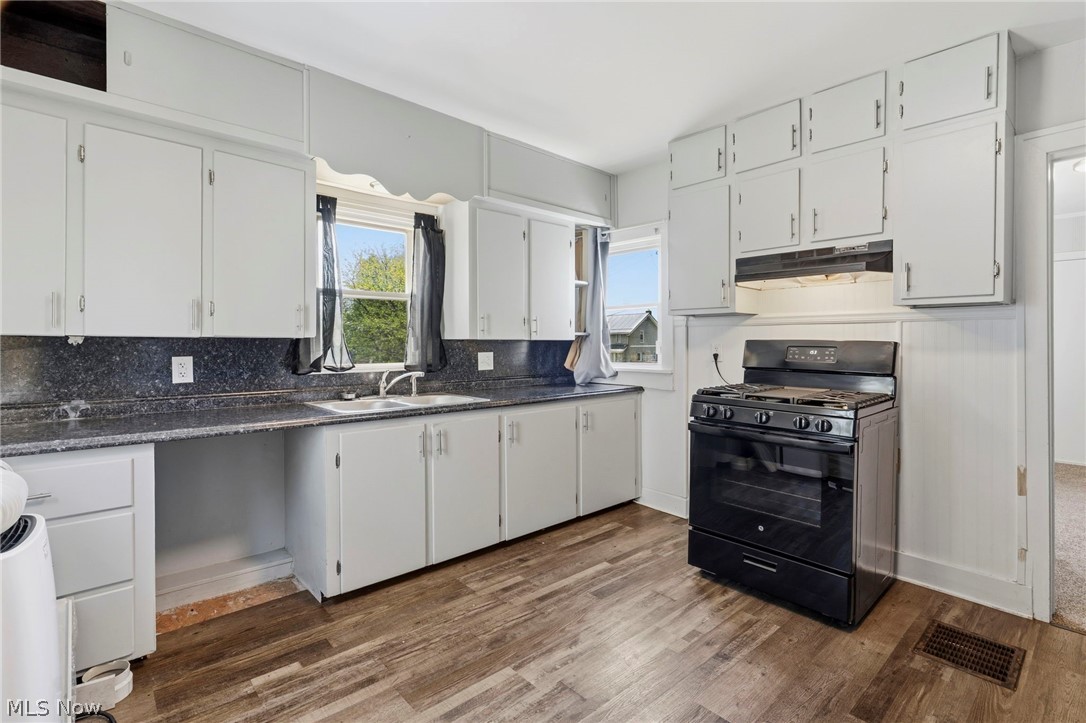 1646 Royal Avenue NE Canton OH 44705