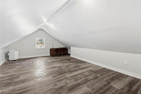 1646 Royal Avenue NE Canton OH 44705