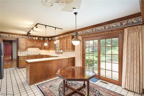 853 Robinwood Hills Drive Bath OH 44333