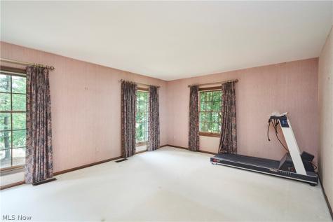 853 Robinwood Hills Drive Bath OH 44333
