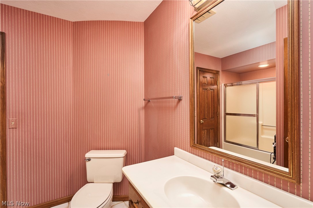 853 Robinwood Hills Drive Bath OH 44333