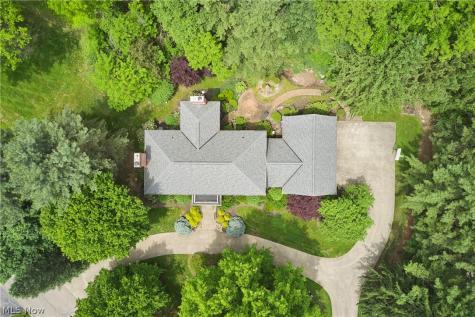 853 Robinwood Hills Drive Bath OH 44333