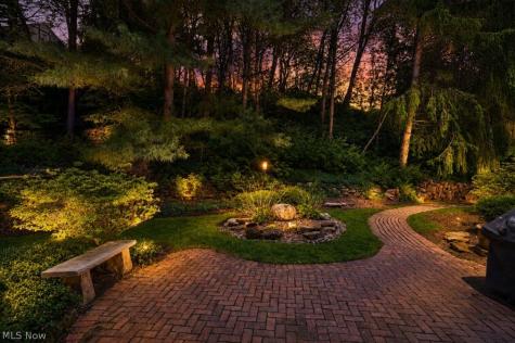 853 Robinwood Hills Drive Bath OH 44333