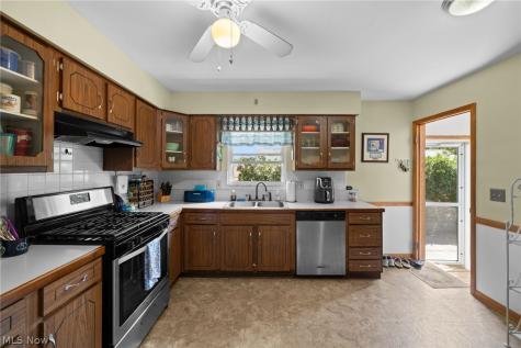 616 Plainfield Road Akron OH 44312
