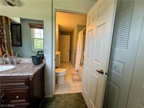 9625 Brayes Manor Drive Mentor OH 44060