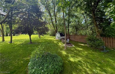9625 Brayes Manor Drive Mentor OH 44060