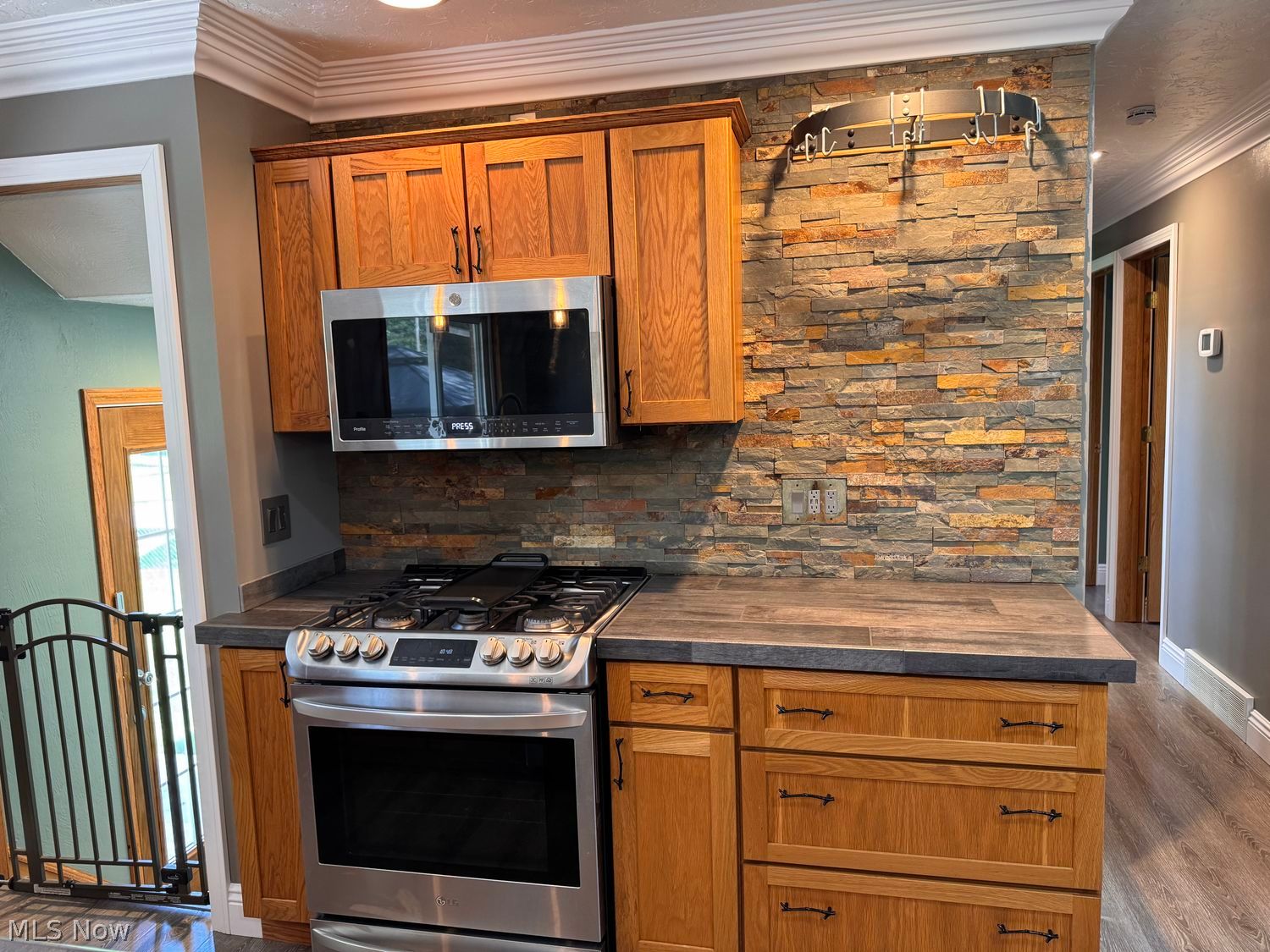 495 Cherry Lane Seven Hills OH 44131
