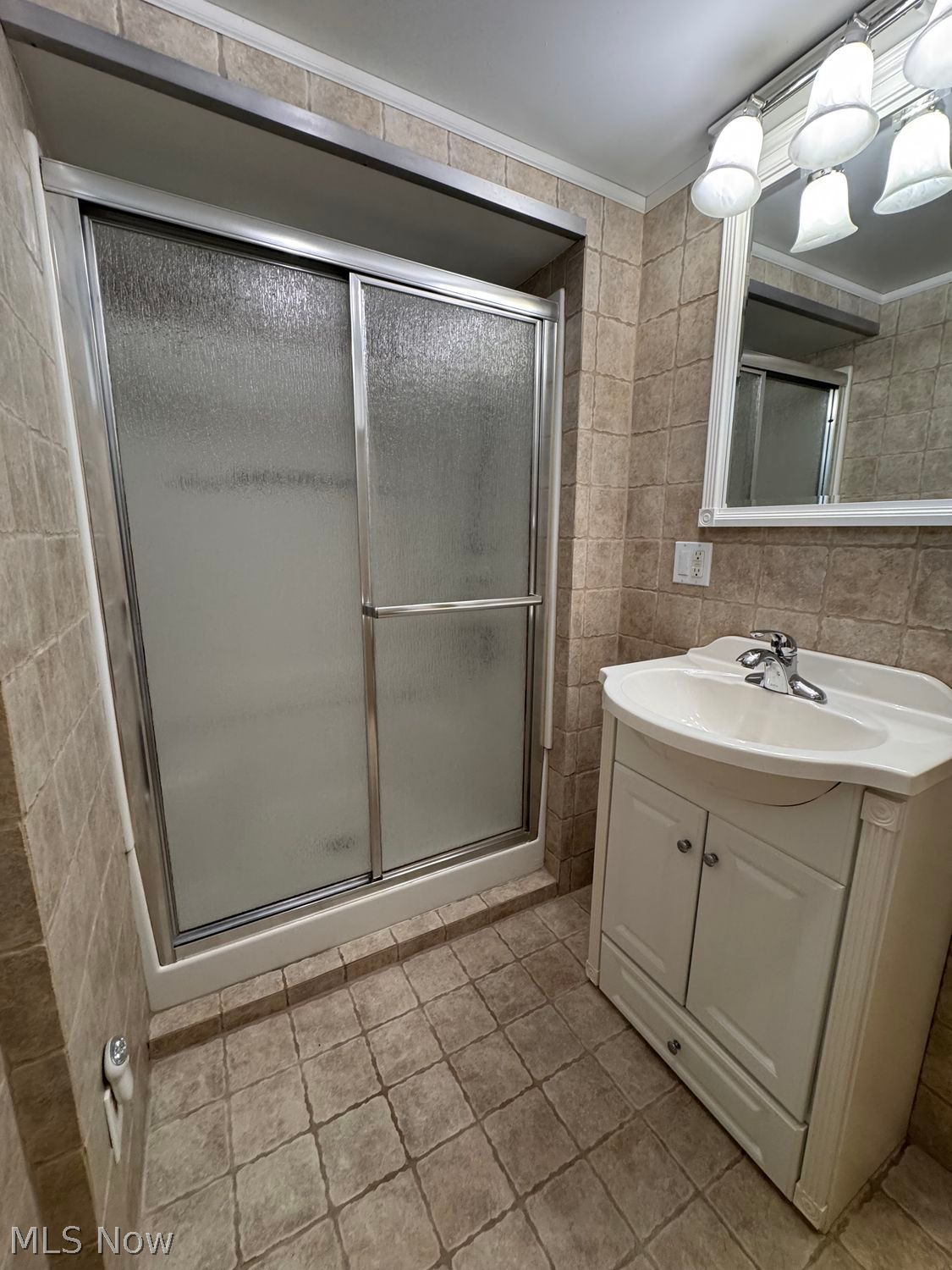 495 Cherry Lane Seven Hills OH 44131