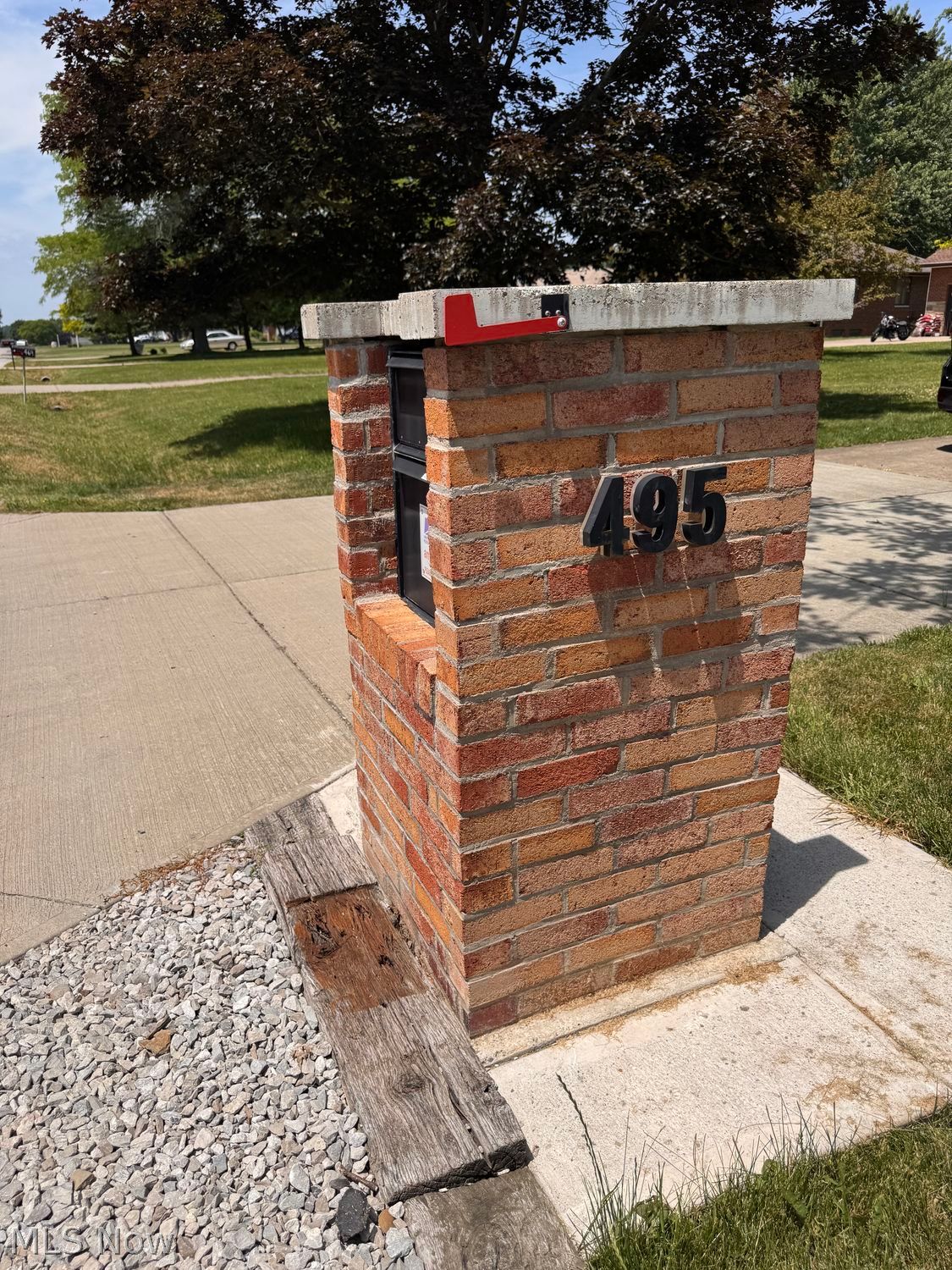 495 Cherry Lane Seven Hills OH 44131