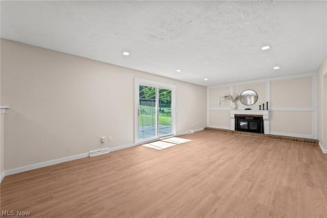 6704 Cheryl Ann Drive Seven Hills OH 44131