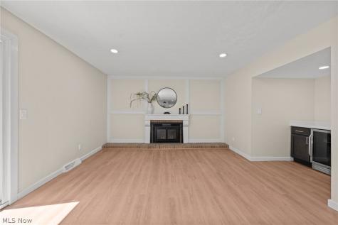 6704 Cheryl Ann Drive Seven Hills OH 44131