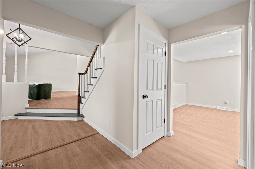 6704 Cheryl Ann Drive Seven Hills OH 44131