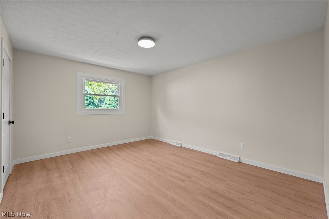 6704 Cheryl Ann Drive Seven Hills OH 44131