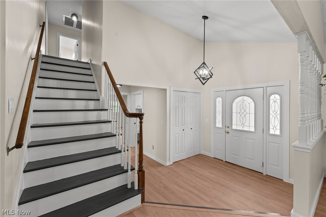 6704 Cheryl Ann Drive Seven Hills OH 44131