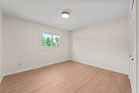 6704 Cheryl Ann Drive Seven Hills OH 44131