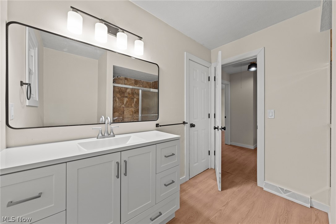 6704 Cheryl Ann Drive Seven Hills OH 44131
