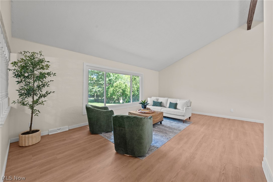 6704 Cheryl Ann Drive Seven Hills OH 44131