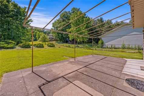 6704 Cheryl Ann Drive Seven Hills OH 44131