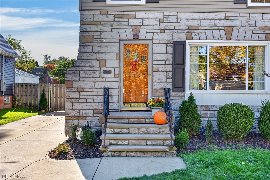 3508 W 152 Nd Street Cleveland OH 44111