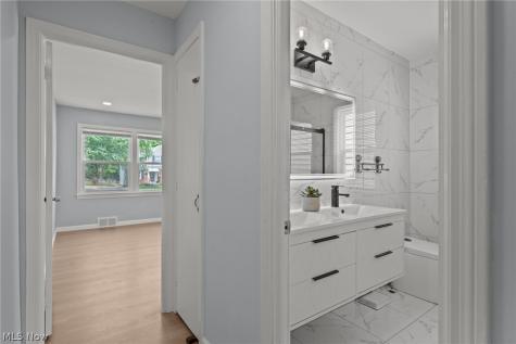 24006 E Silsby Road Beachwood OH 44122